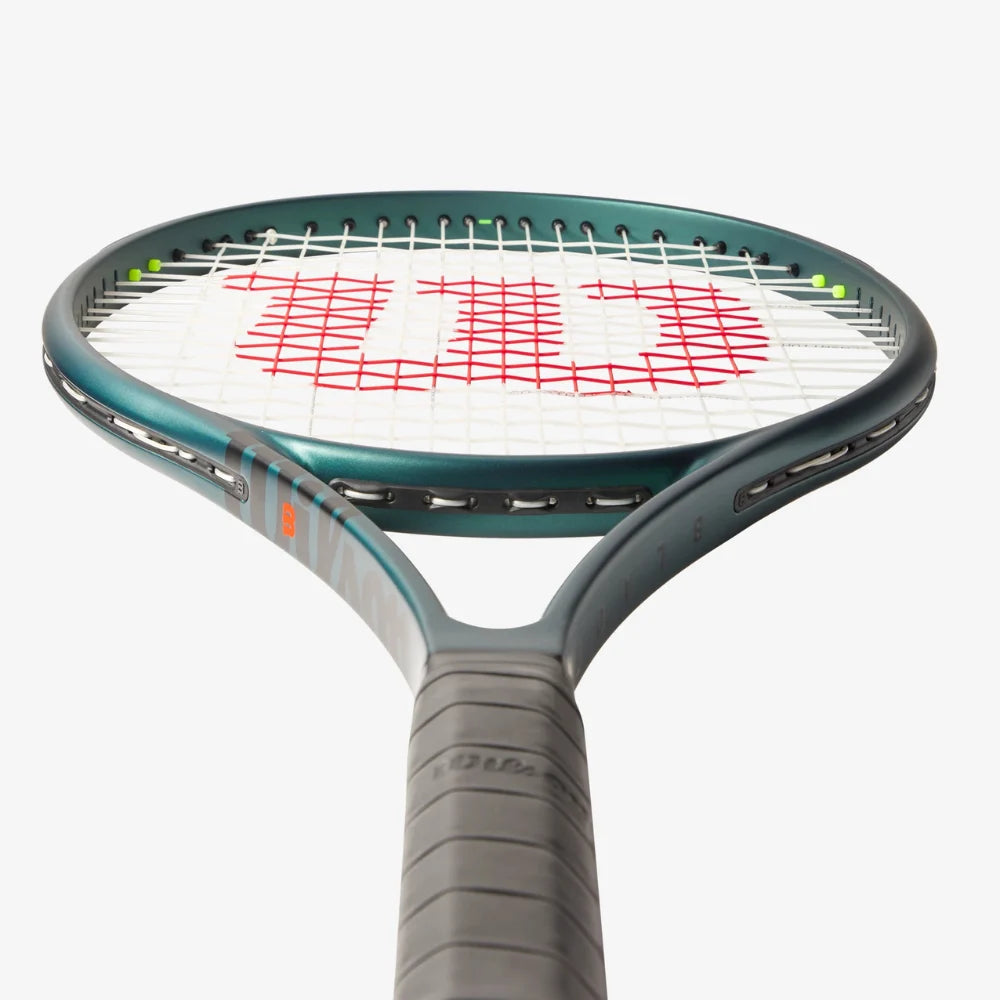 Vợt Tennis Wilson Blade 104 V9 FRM