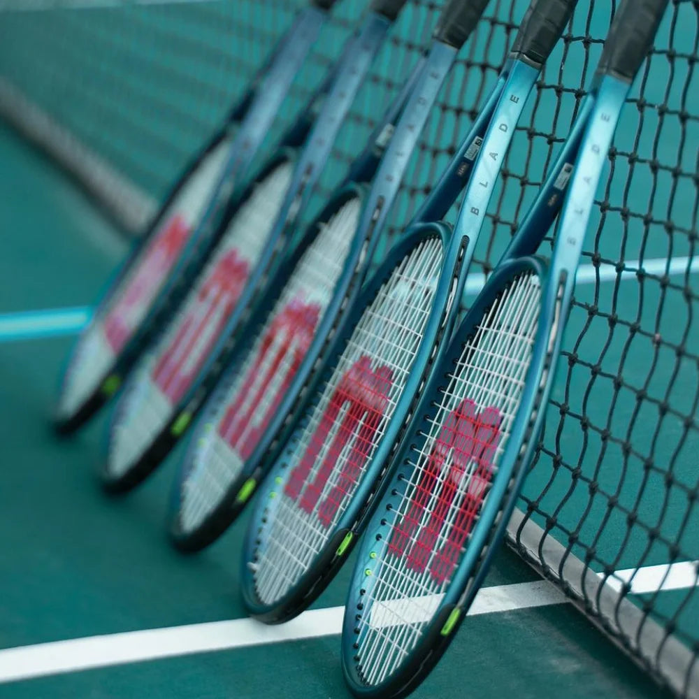 Vợt Tennis Wilson Blade 104 V9 FRM