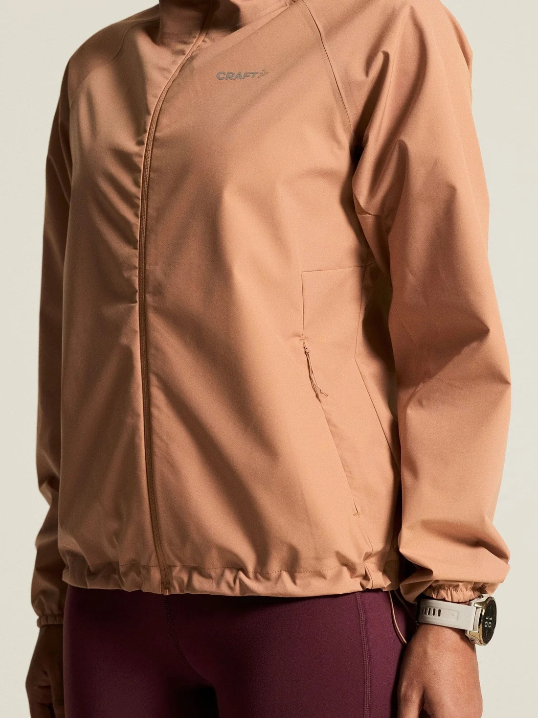Women's Essence Hydro Jacket 2 - Syrup